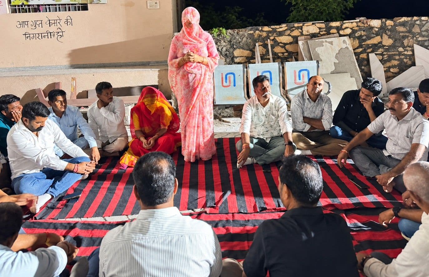 कुराबड़ में सजी सियासी बिसात.