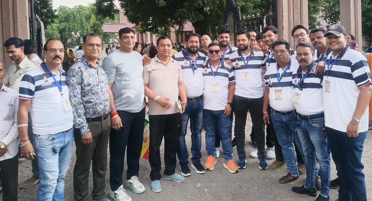 Udaipur to Adinda Parasnath Padyatra with 450 Jain devotees